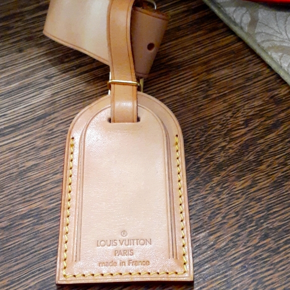 Louis Vuitton Luggage Tag, Belt & Strap: 3 pcs Outstanding Con… - Picture 1 of 9